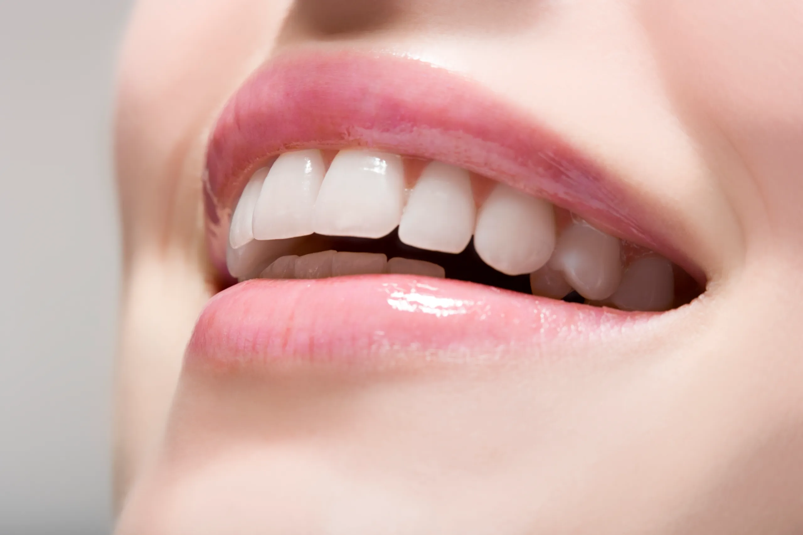 The Truth About Natural Teeth Whitening: Are Home Remedies Safe and Effective Swindon
